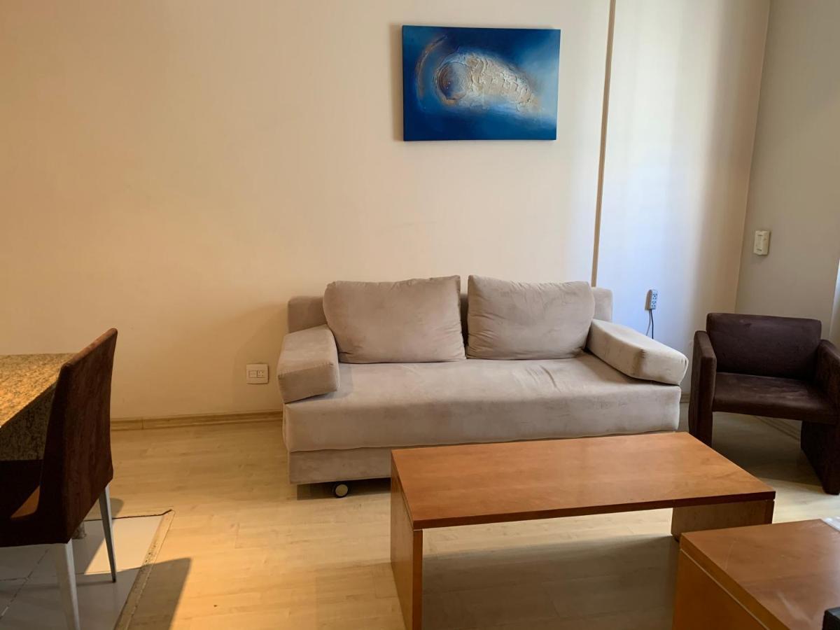 Residencial com serviços 45 metros decorado com sala, suíte e cozinha na quadra da praia de Copacabana Río de Janeiro Exterior foto